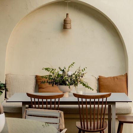 Barba Boutique Hotel Korce Bagian luar foto