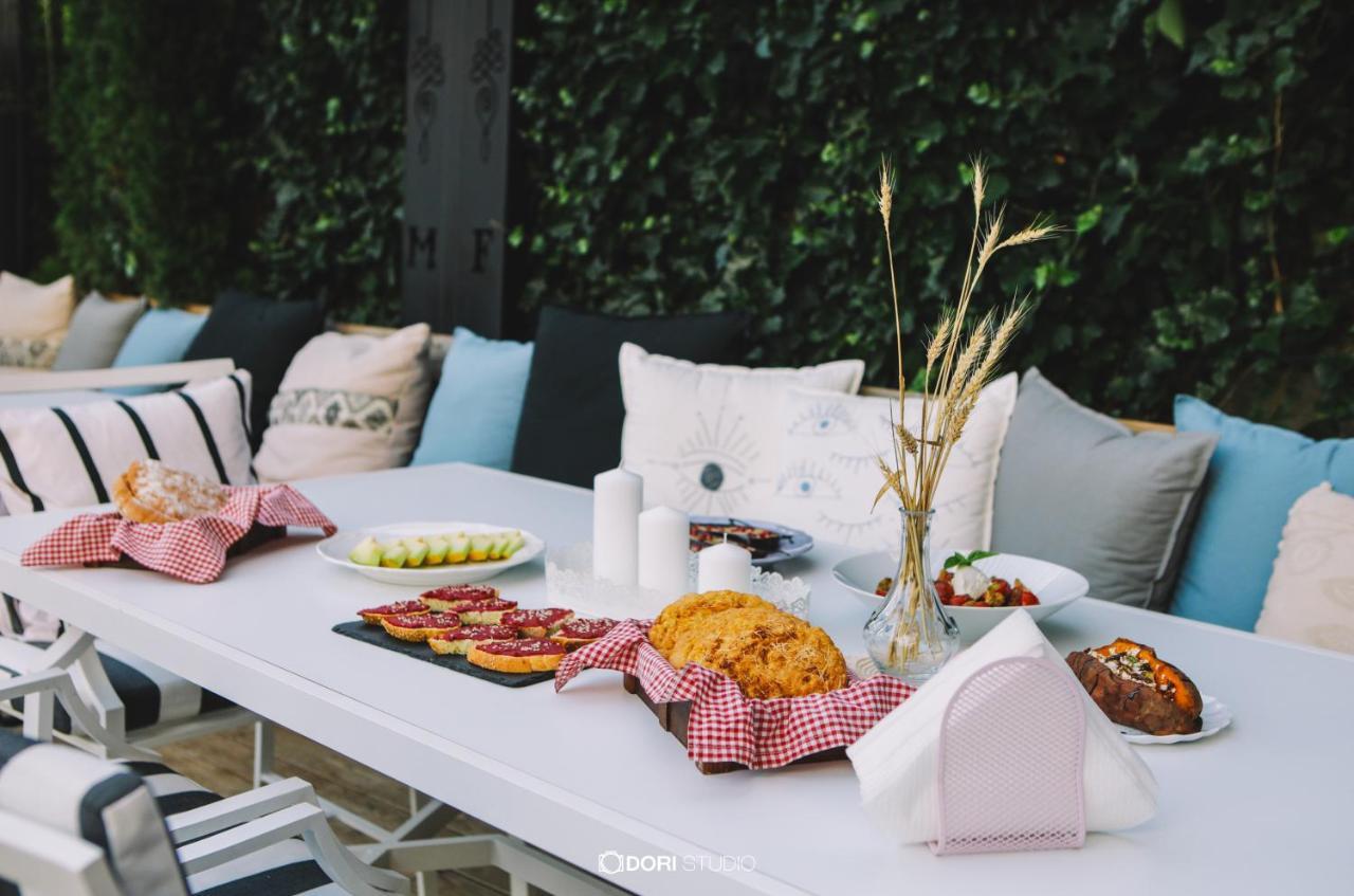 Barba Boutique Hotel Korce Bagian luar foto