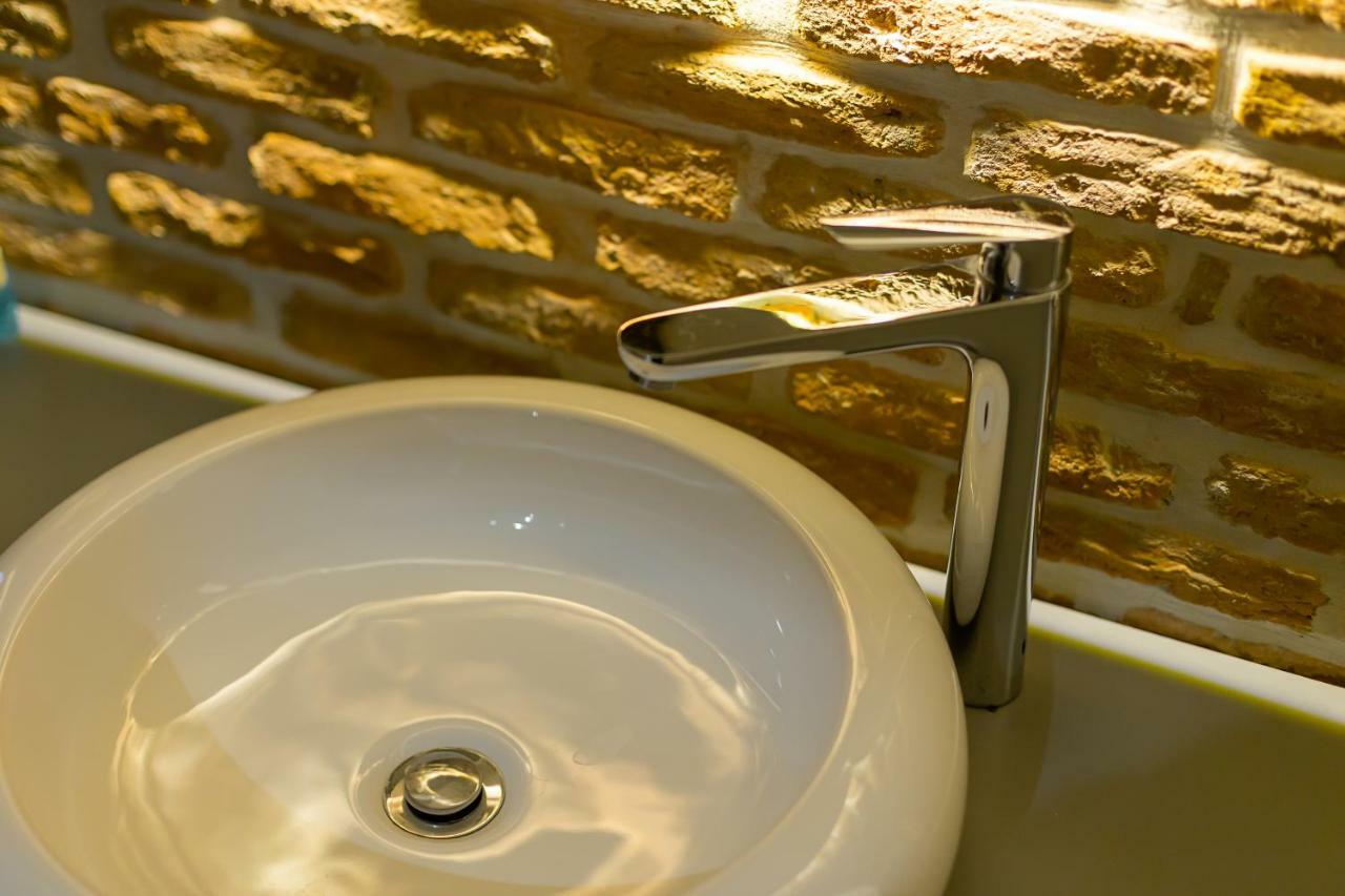 Barba Boutique Hotel Korce Bagian luar foto