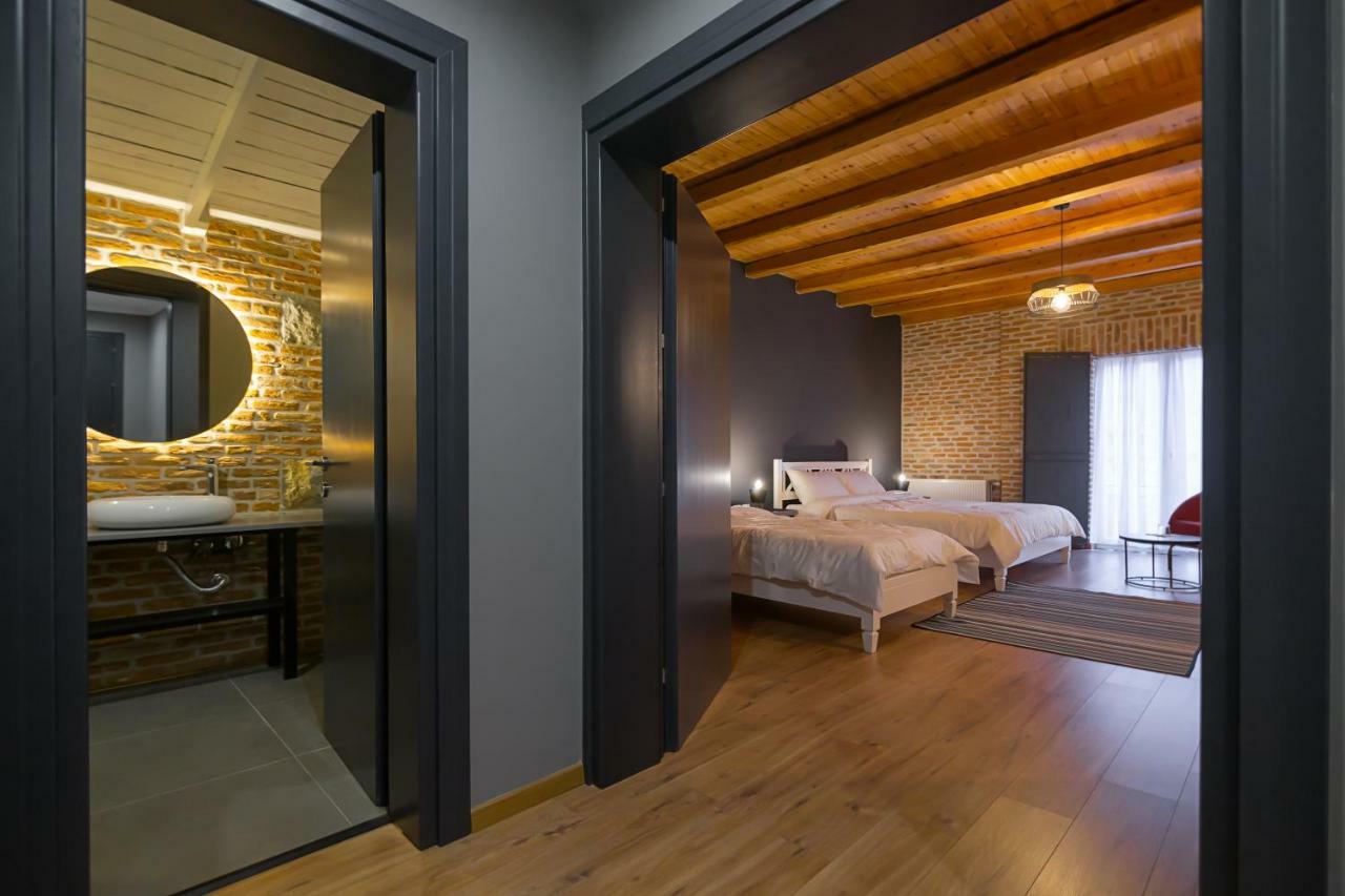 Barba Boutique Hotel Korce Bagian luar foto