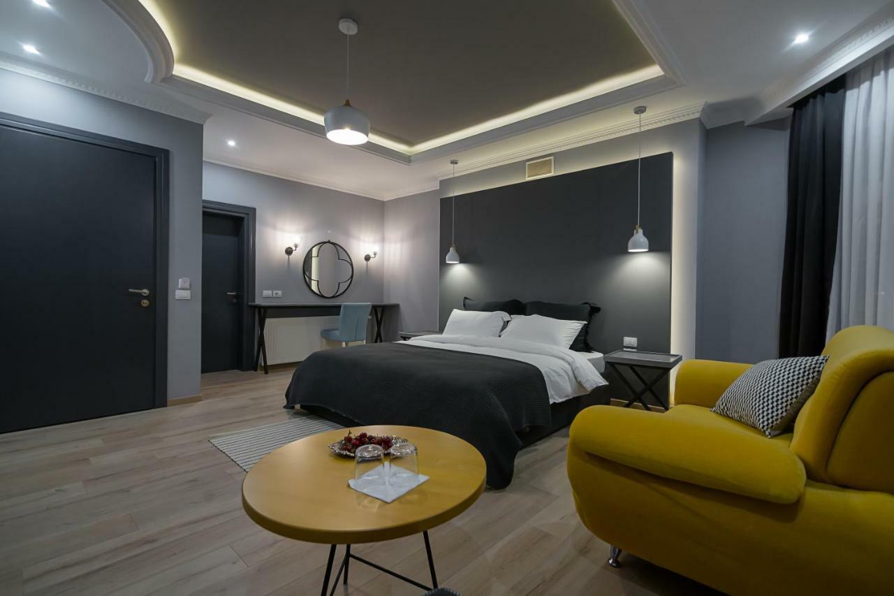 Barba Boutique Hotel Korce Bagian luar foto