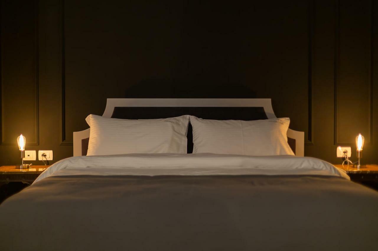 Barba Boutique Hotel Korce Bagian luar foto