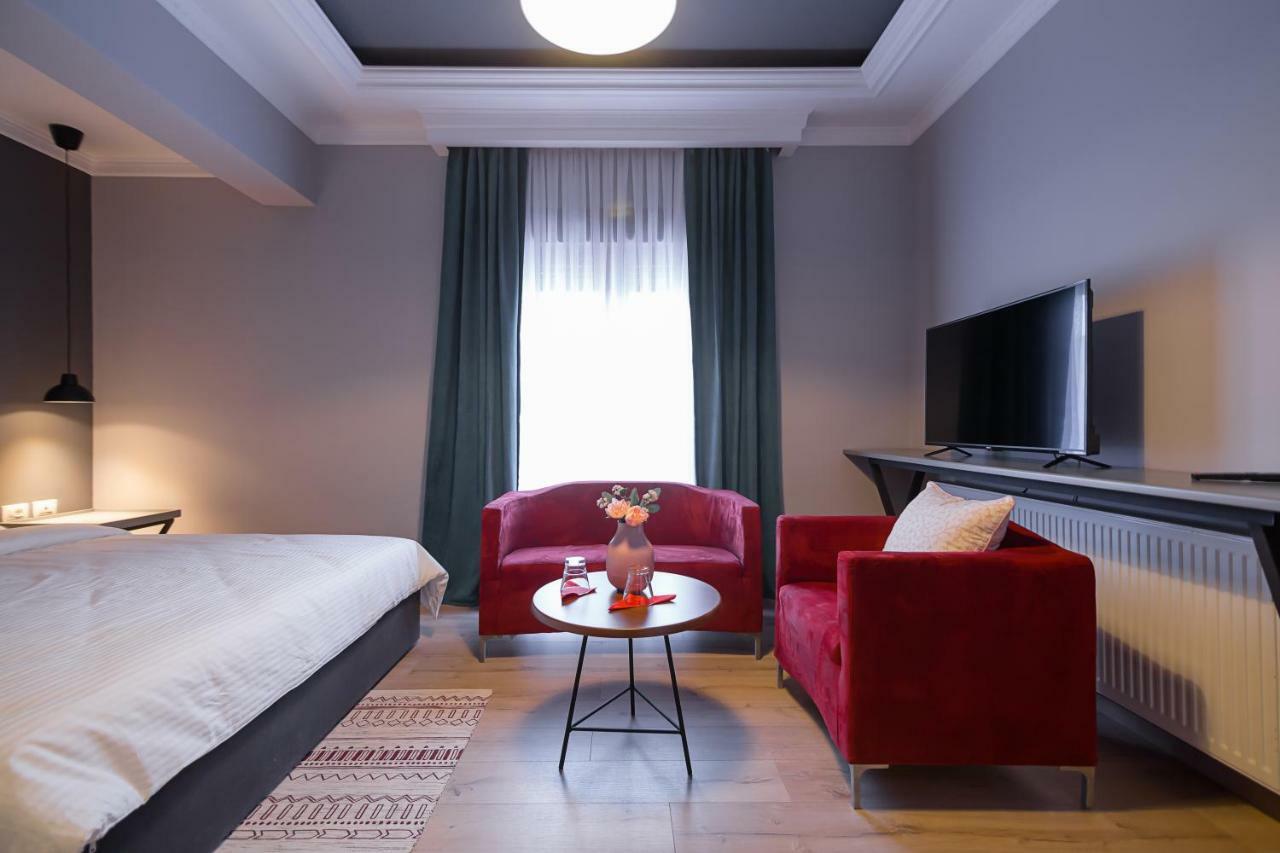 Barba Boutique Hotel Korce Bagian luar foto