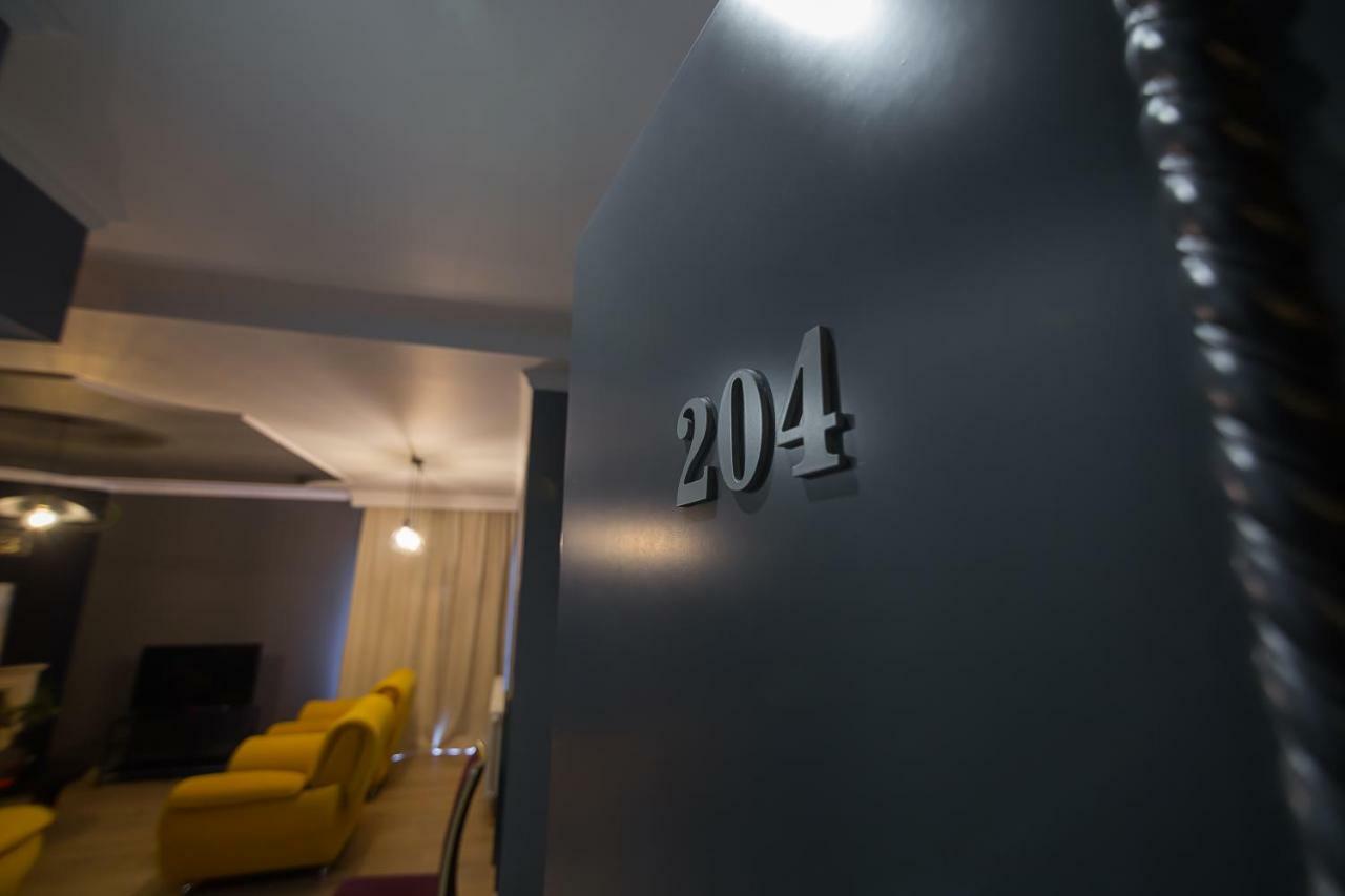 Barba Boutique Hotel Korce Bagian luar foto