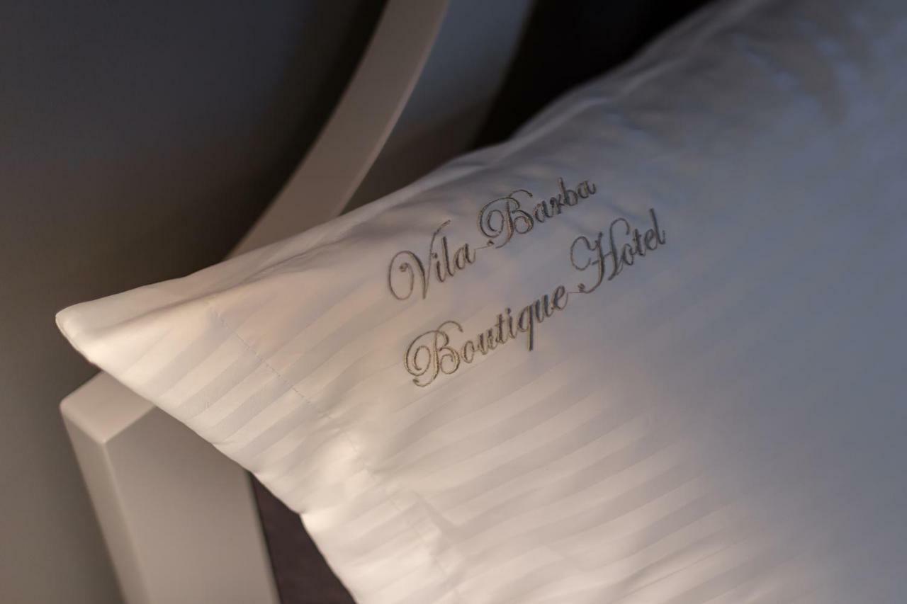 Barba Boutique Hotel Korce Bagian luar foto