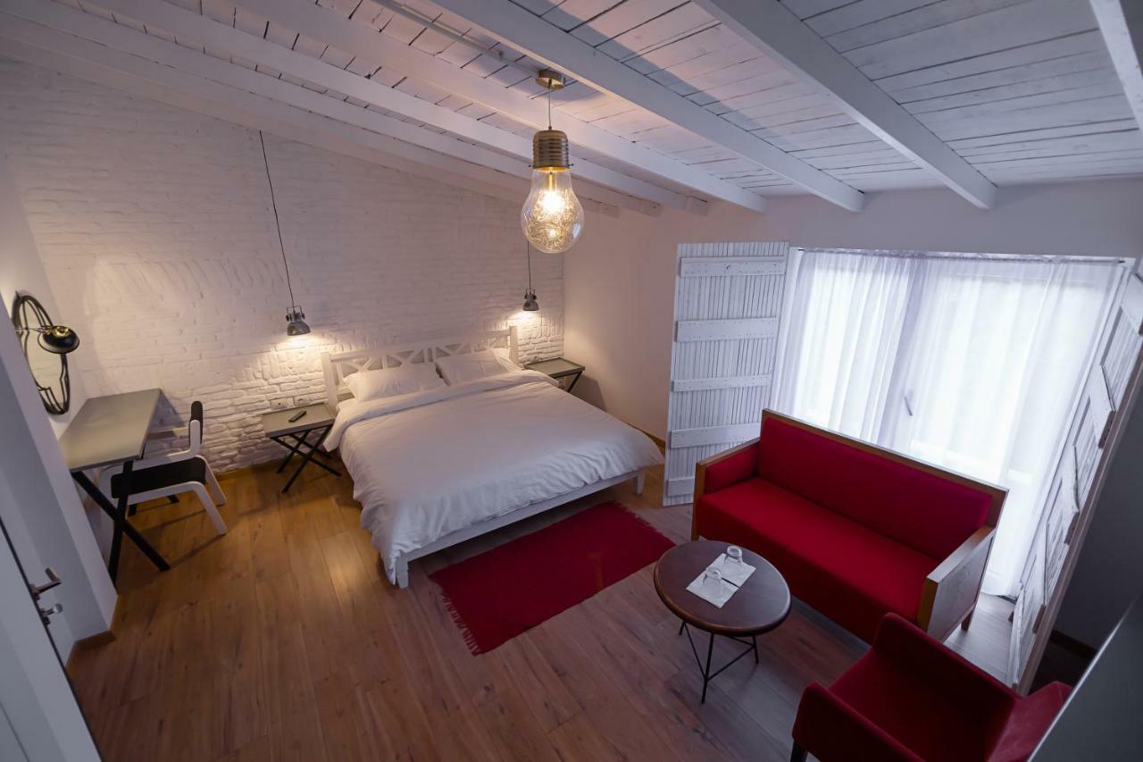 Barba Boutique Hotel Korce Bagian luar foto