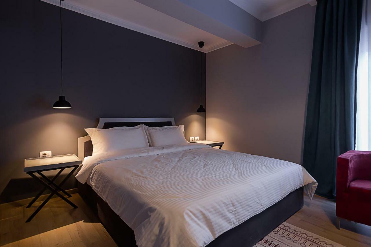 Barba Boutique Hotel Korce Bagian luar foto